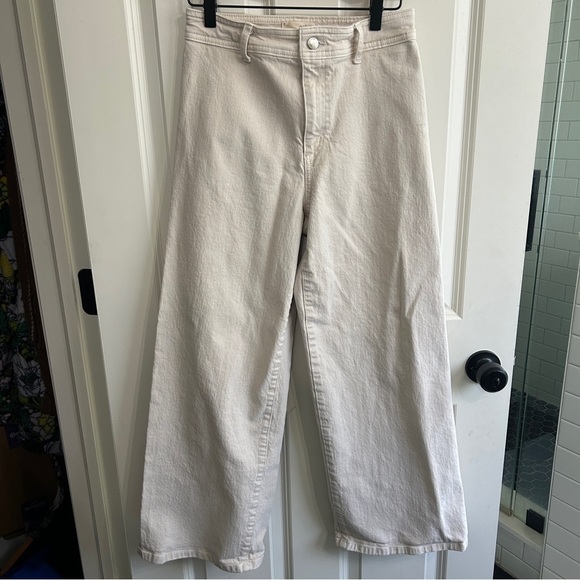 GUC Size 4 Universal Thread cream denim sailor jeans.Wide leg. Spring perfection - Picture 7 of 14